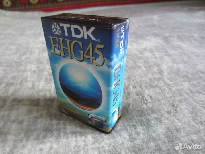 Видеокассета TDK для видеокамеры формата VHS-C