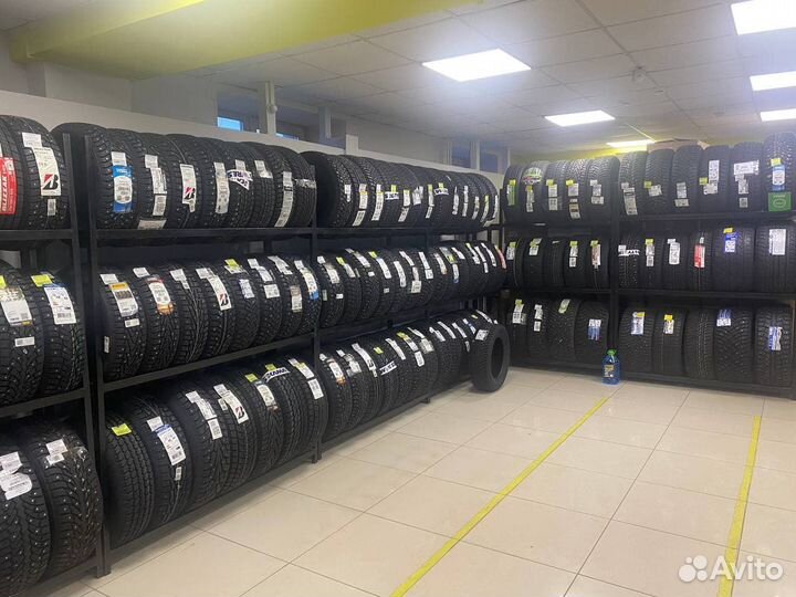 Pirelli Ice Zero 225/45 R19