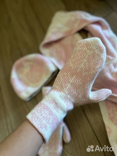 Комплект шапка шарф и варежки женские