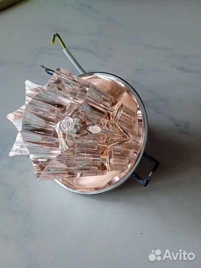 Светильник точечный, встраиваемый