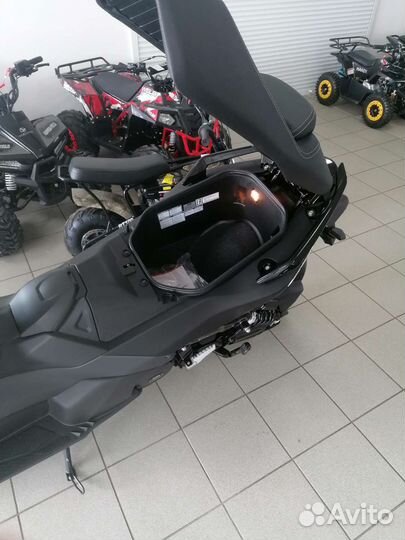 Max Sym TI 500 i максискутер черный