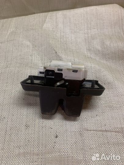 Замок багажника renault megane 2