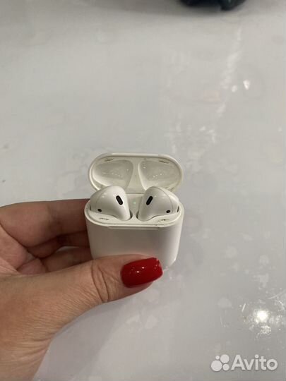 Apple AirPods