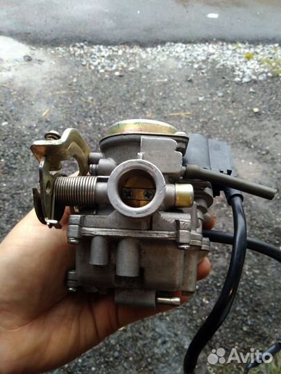 Карбик на скутер