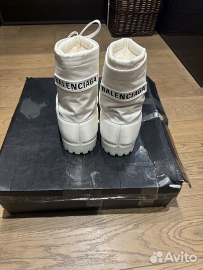 Balenciaga Alaska White Boots