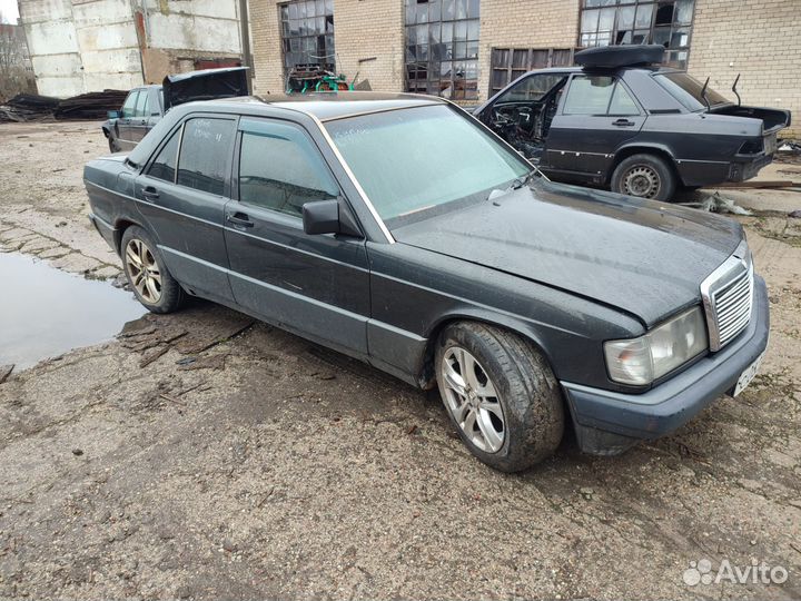 Мерседес 190 w201 m103 2,6 по запчастям