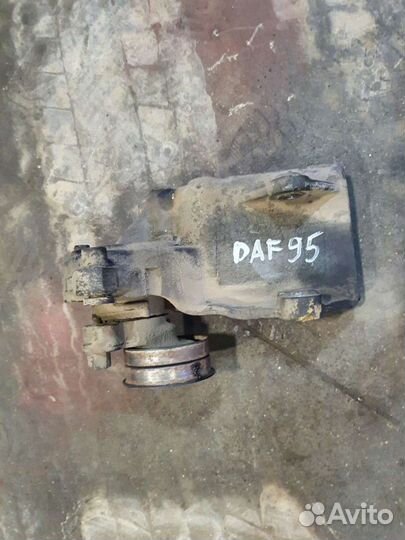 Кронштейн генератора В сборе С роликом DAF 95