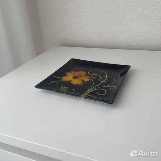 Набор тарелок