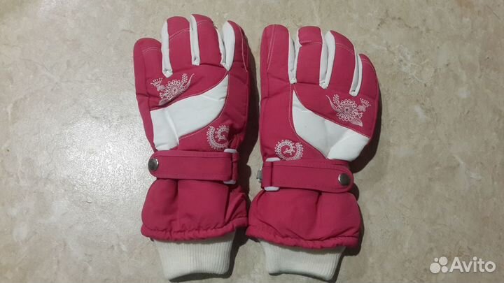 Перчатки Спортмастер новые