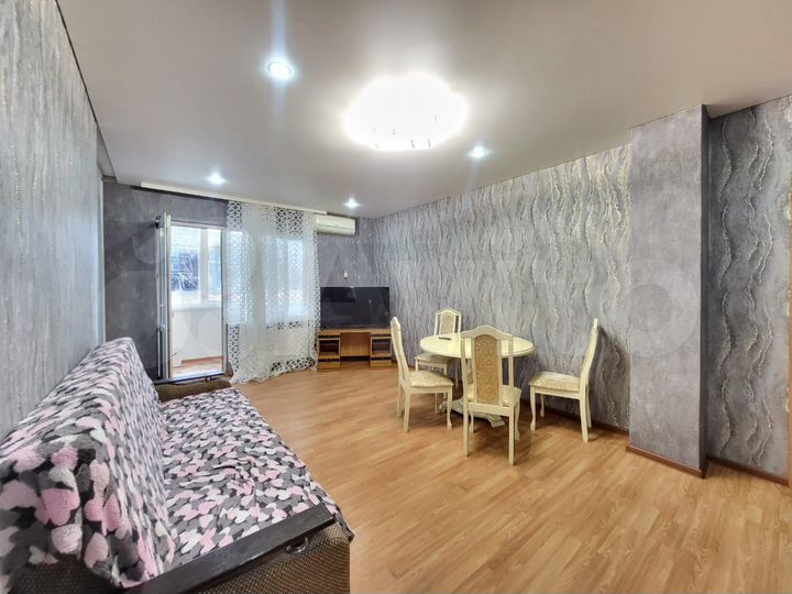 3-к. квартира, 72 м², 3/10 эт.