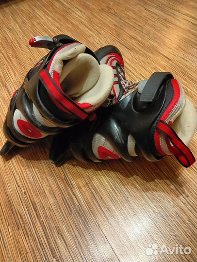 Коньки хоккейные