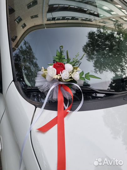 Бутоньерка для свадебного кортежа