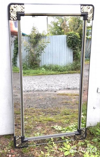 Зеркало настенное в зеркальной раме