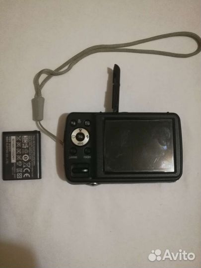 Компактный фотоаппарат