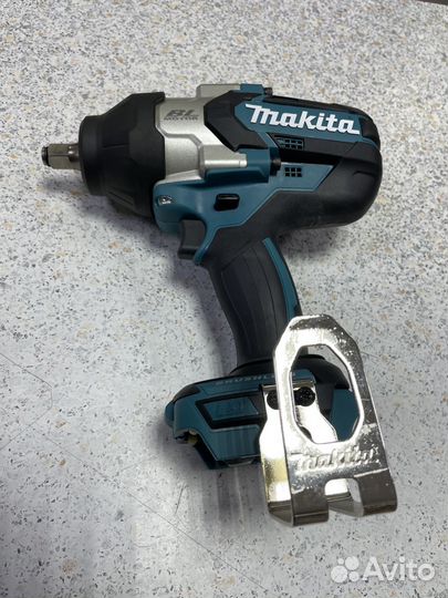 Гайковерт аккумуляторный Makita DTW1002Z 18В