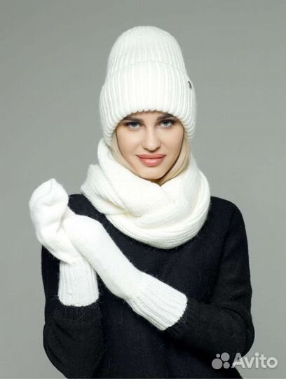 Комплект шапка, снуд и варежки