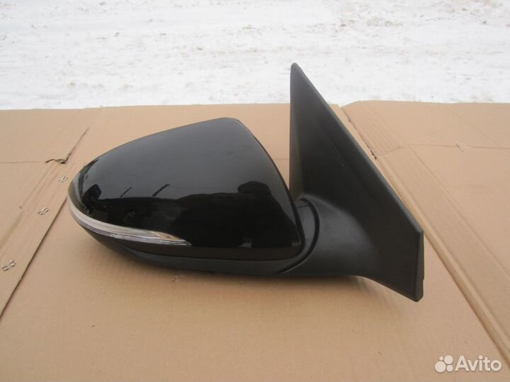 Зеркало правое 8 конт Hyundai Elantra 6 AD 2016-18