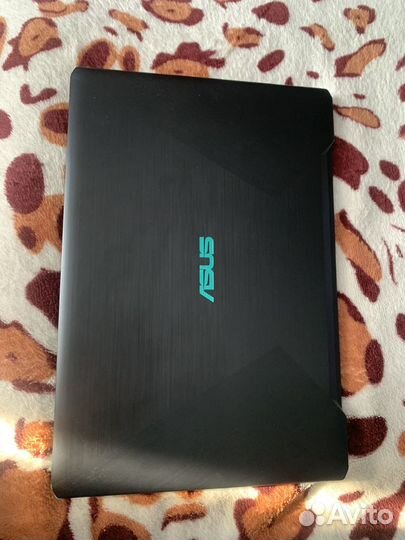 Ноутбук Asus