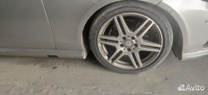 Заглушка порога Mercedes AMG W212 под домкрат