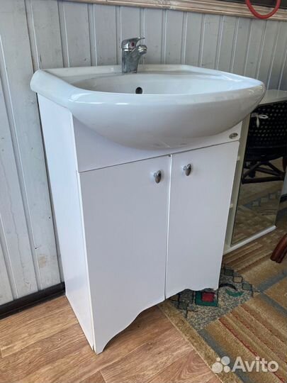 Мебель для ванной комнаты бу