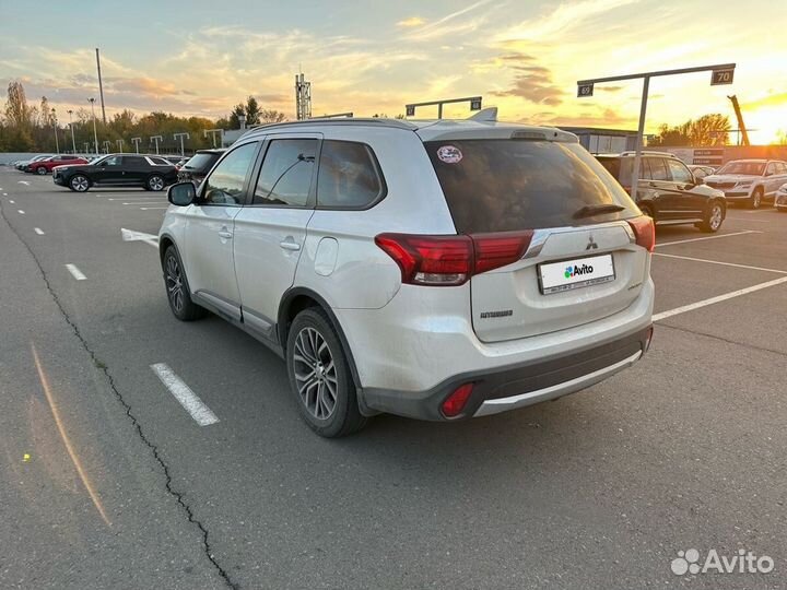 Mitsubishi Outlander 2.0 CVT, 2017, 92 014 км