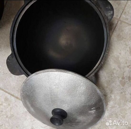 Казан чугyнный 4 литрa