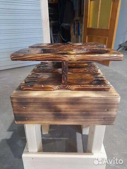 Подставка под миски