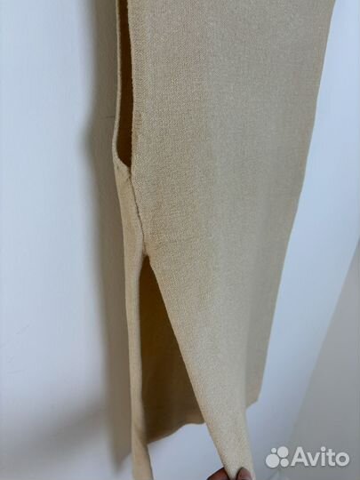 Топ удлиненный с разрезами по бокам veresa S бежев