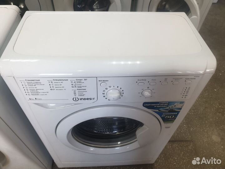Стиральная машина Indesit 4кг/узкая