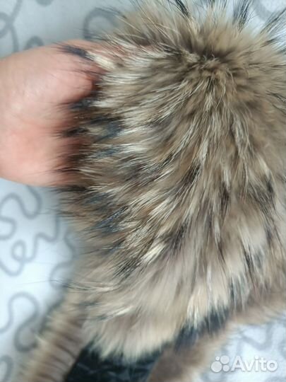 Меховой воротник енот