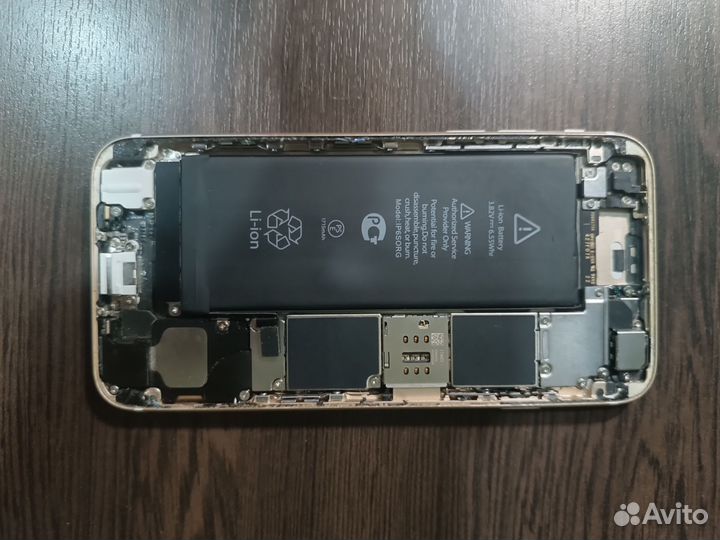 iPhone 6S, 32 ГБ