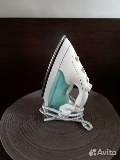 Утюг Эленберг SL 3307