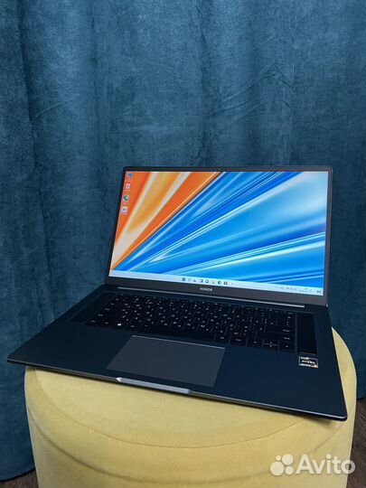 Honor magicbook 16 R5 5600H/16/512/win 11