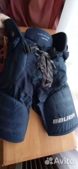 Хоккейная форма нагрудник, шорты, защита шеи