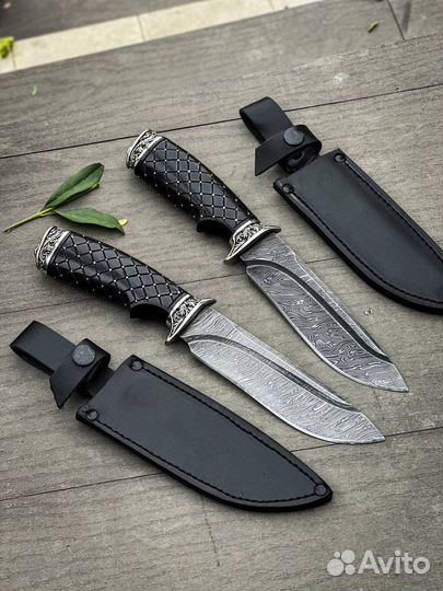 Нож из дамасской стали