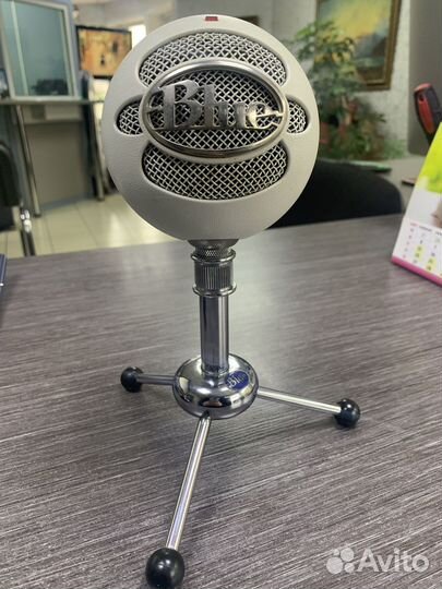 Микрофон USB Blue Snowball белый