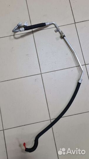 Трубка гура Лада Xray 8450022636