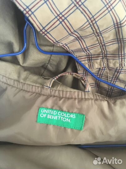 Benetton ветровка с капюшоном, на молнии