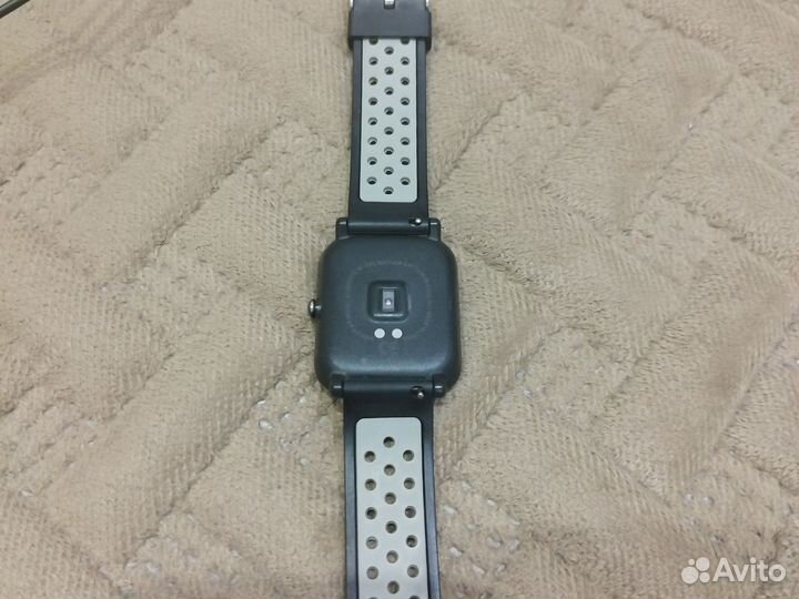 Смарт-часы Amazfit Bip Lite (черный цвет)