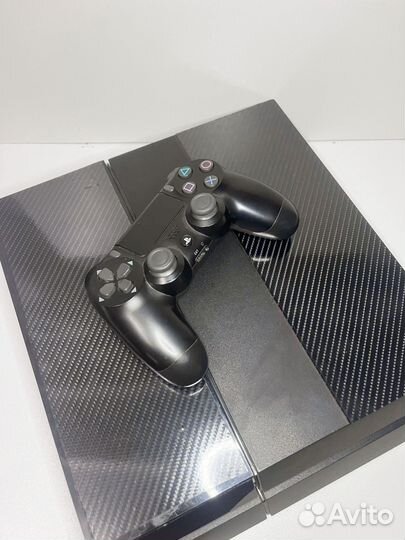 Sony playstation 4 1tb с игрой и джостиком