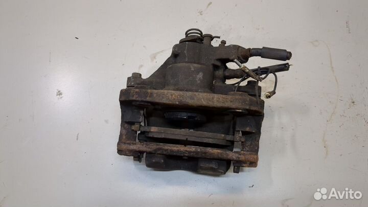 Суппорт правый передний Citroen C5