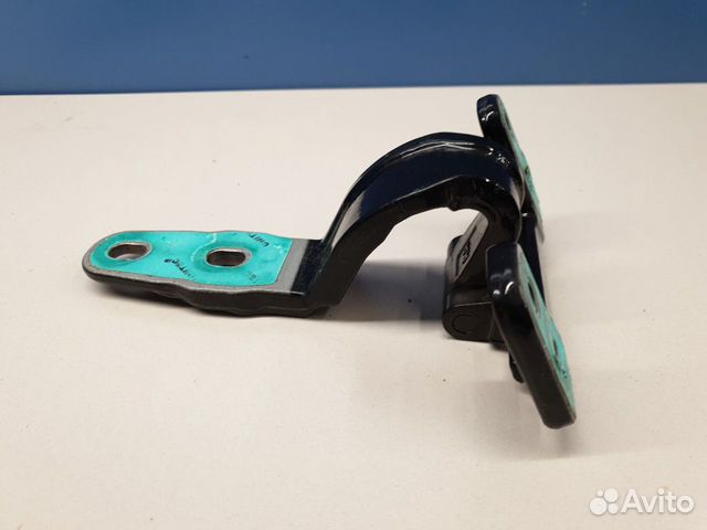 Петля двери багажника правая Mercedes E-klasse W21
