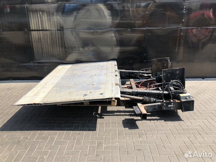 Гидроборт Cargolift Bar Man TGM