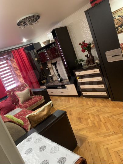 2-к. квартира, 54 м², 1/5 эт.