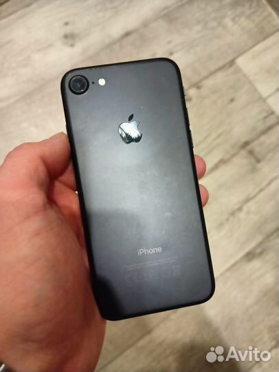 iPhone 7, 32 ГБ