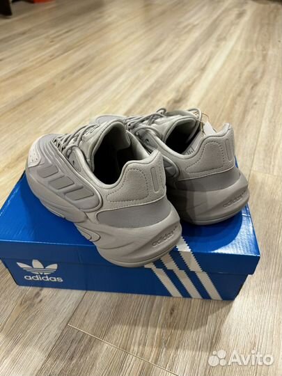 Кроссовки adidas originals ozelia оригинал