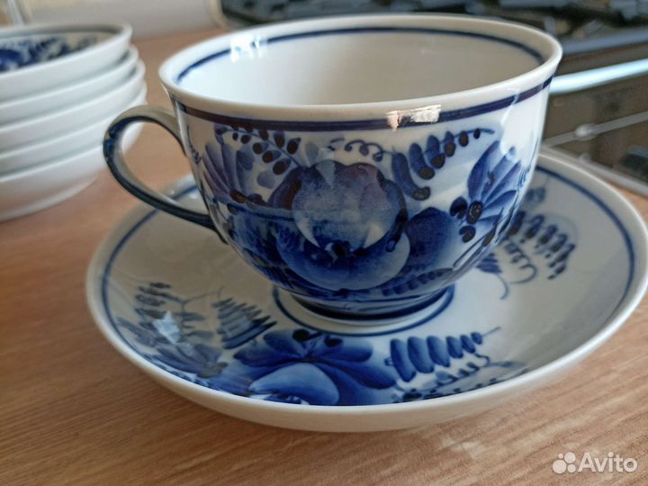 Чашка с блюдцем гжель