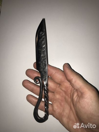 Кованные столовые приборы. нож, вилка ложка