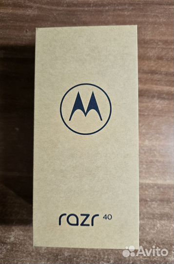 Motorola Razr 40, 8/256 ГБ