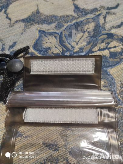 Водонепроницаемый чехол для смартфона